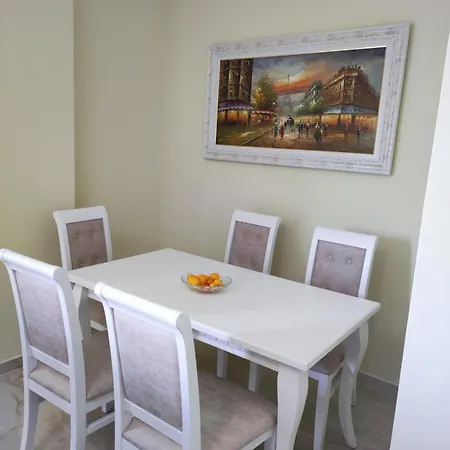Apartment Haus Maximilian Sarande