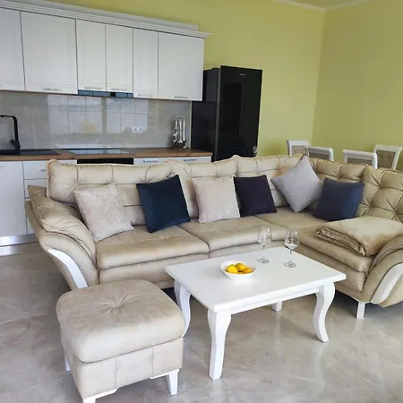 Apartment Haus Maximilian Sarande
